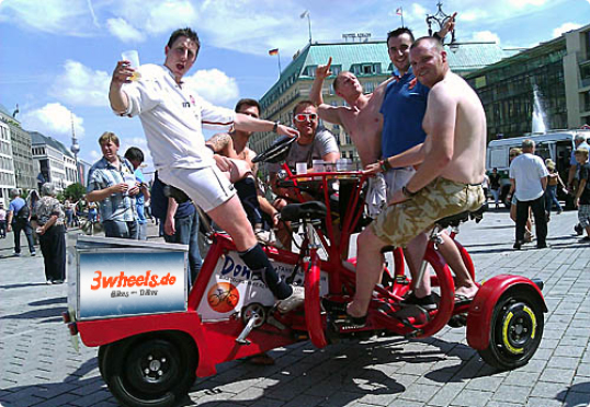 funbike berlin partybike berlin bachelor party berlin junggesellen abschiedsparty berlin 3wheels