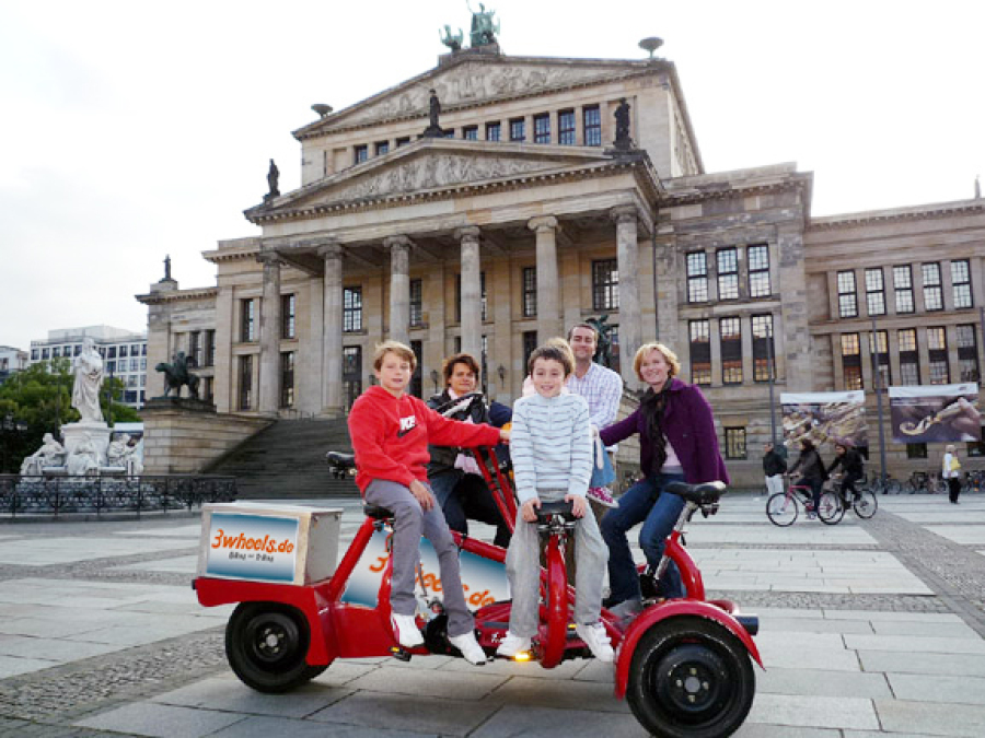 Stadtrundfahrt Berlin mit TeamBike - FunBike - 3wheels.de